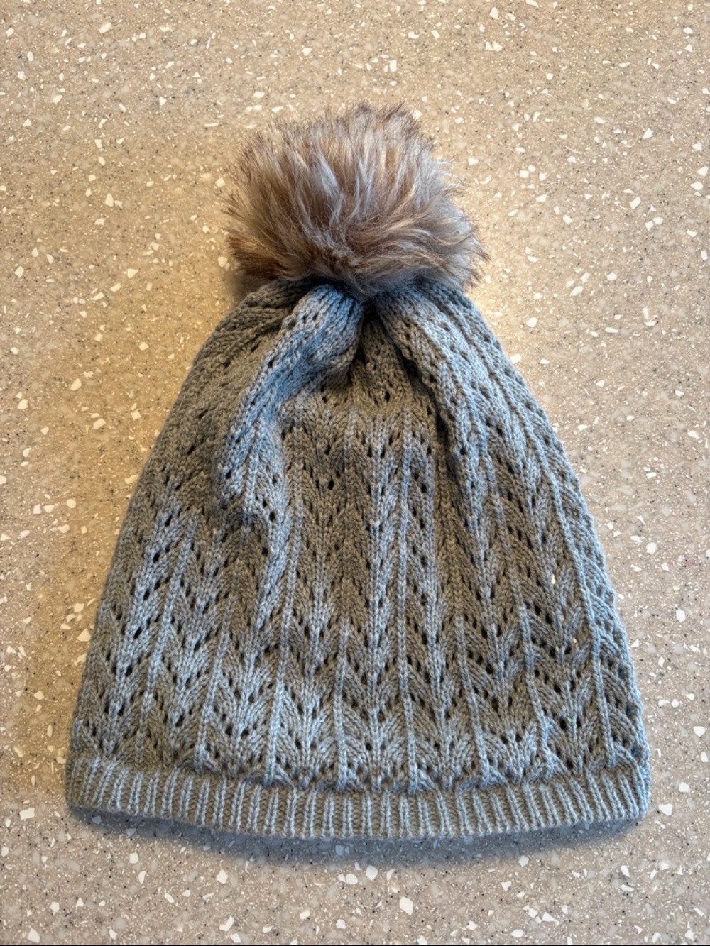 Cozy Knit Pom Beanie in Heather Gray